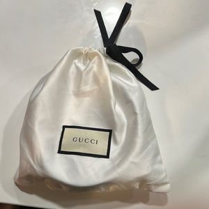 Gucci signature belt